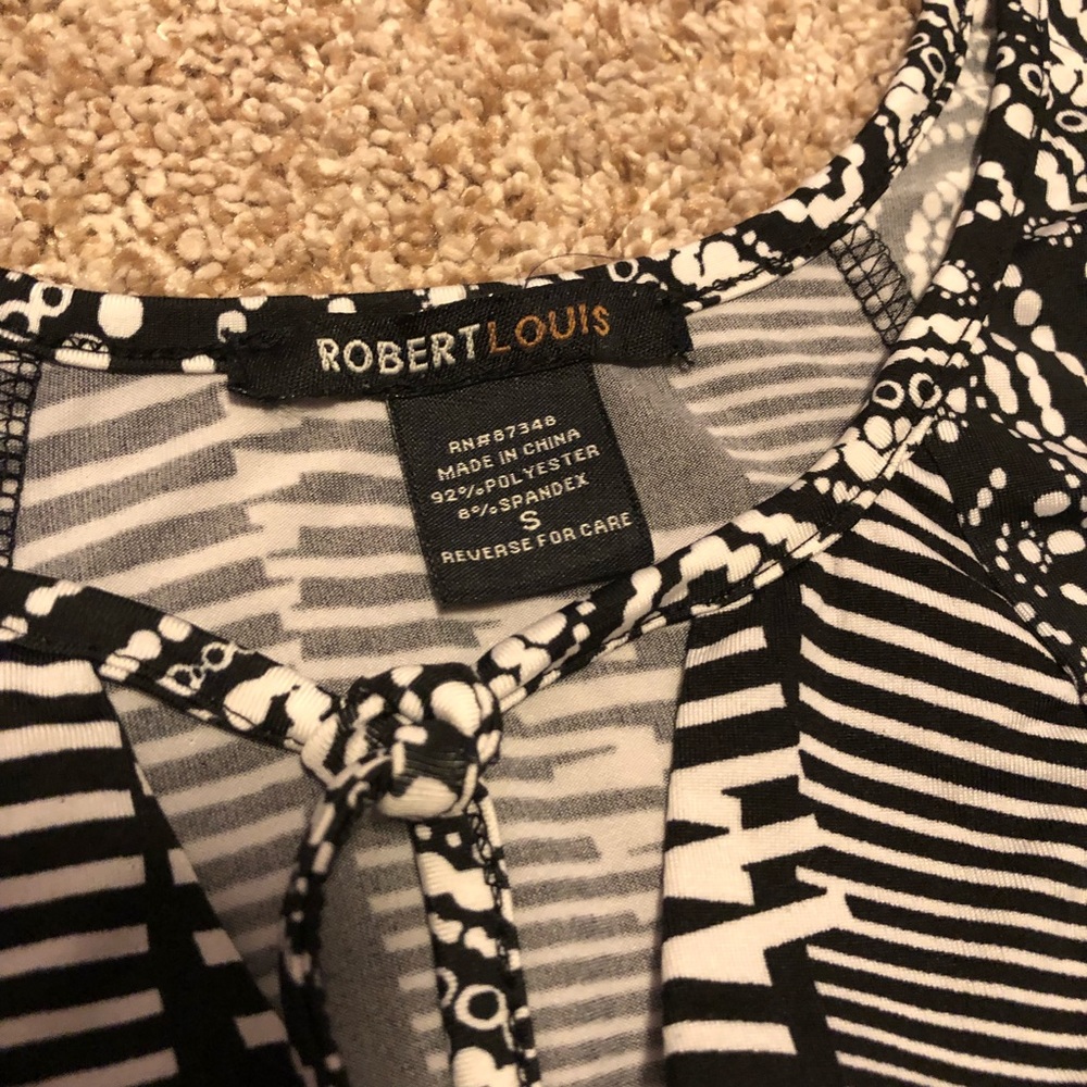 Robert Louis Geometric Pattern Sleeveless Blouse Tunic - Picture 5 of 6
